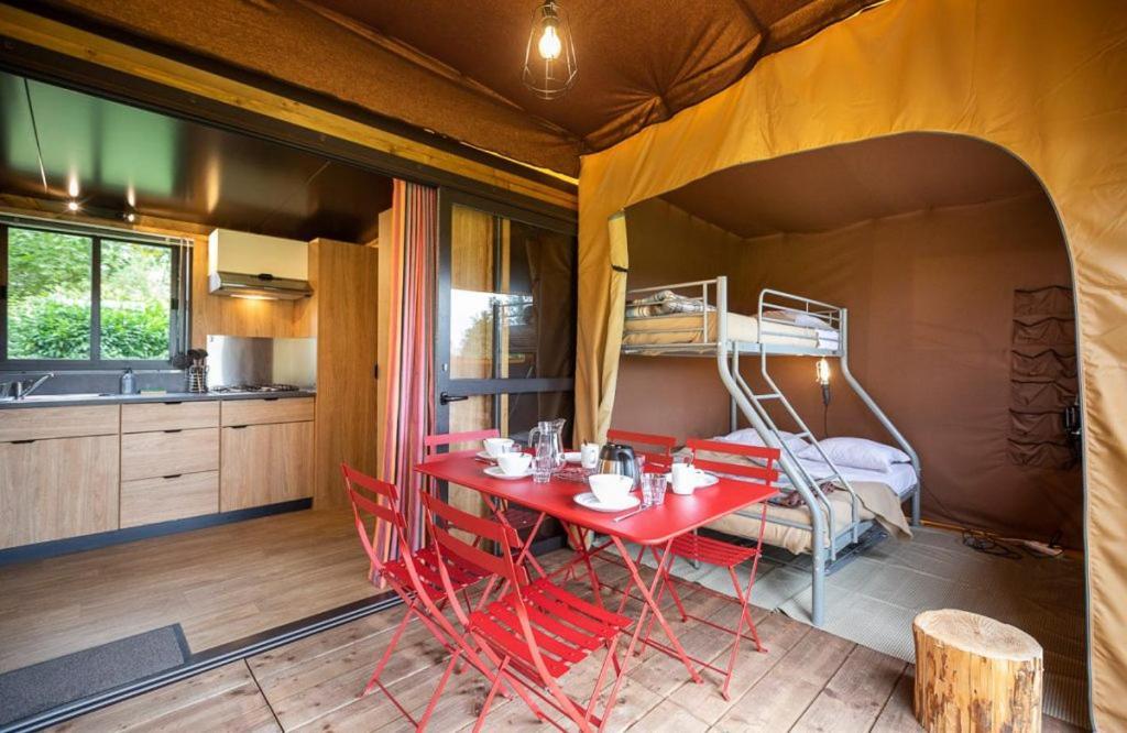 Camping Onlycamp Les Vailhes Lodève Exterior foto
