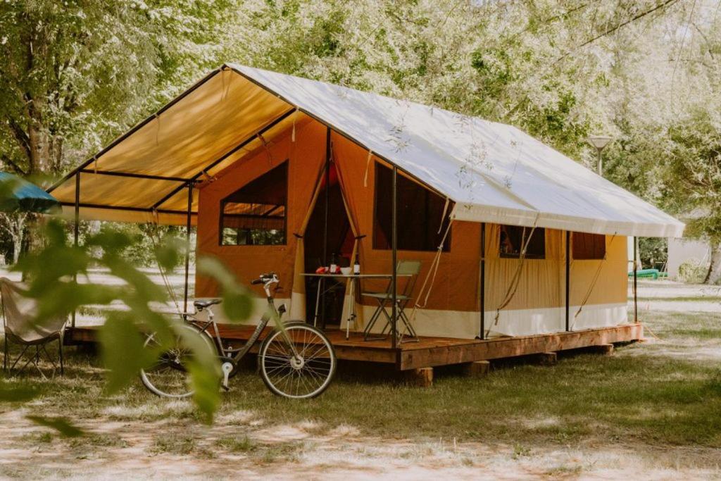 Camping Onlycamp Les Vailhes Lodève Exterior foto